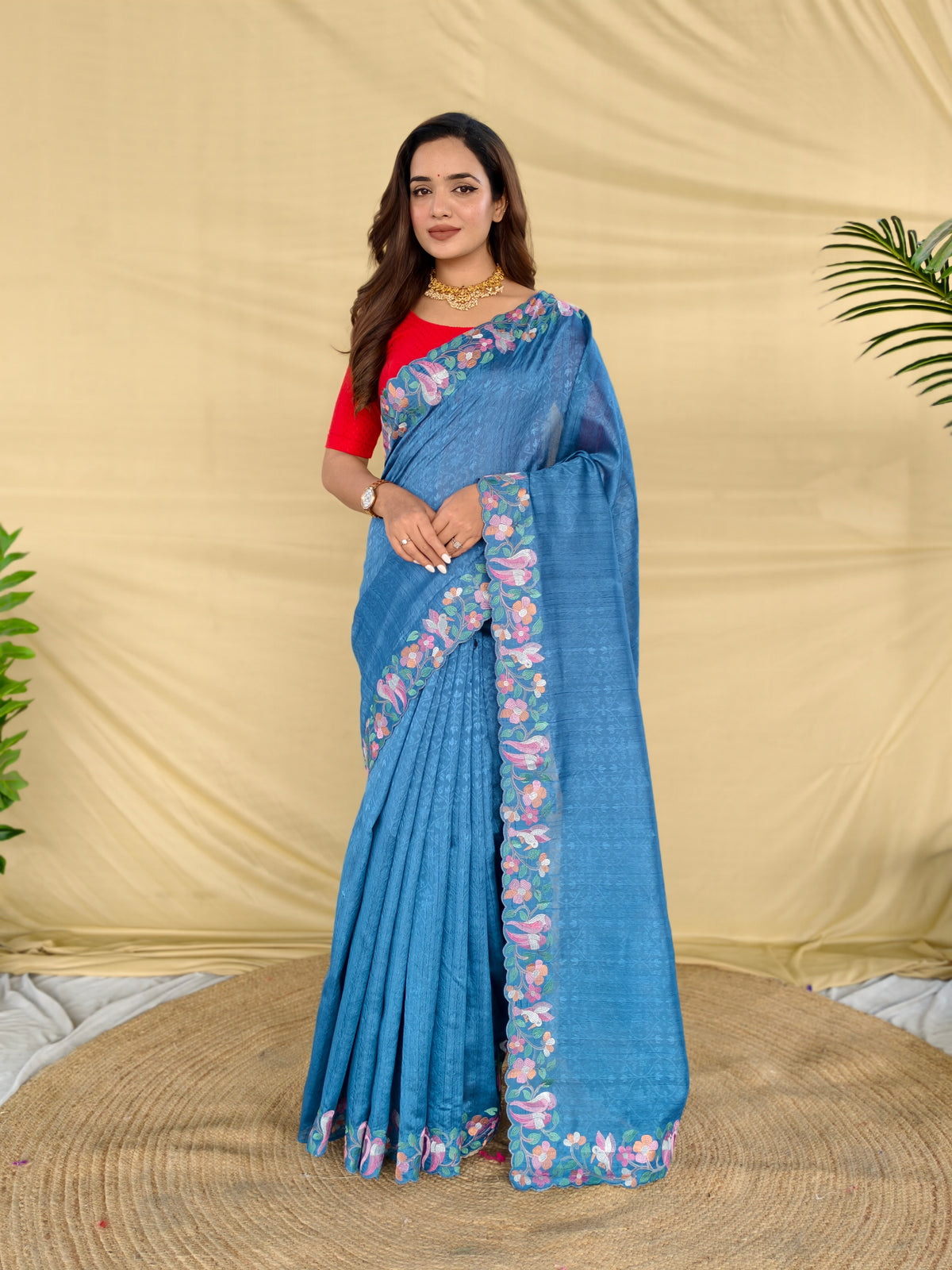 Aethiz Premium Saree