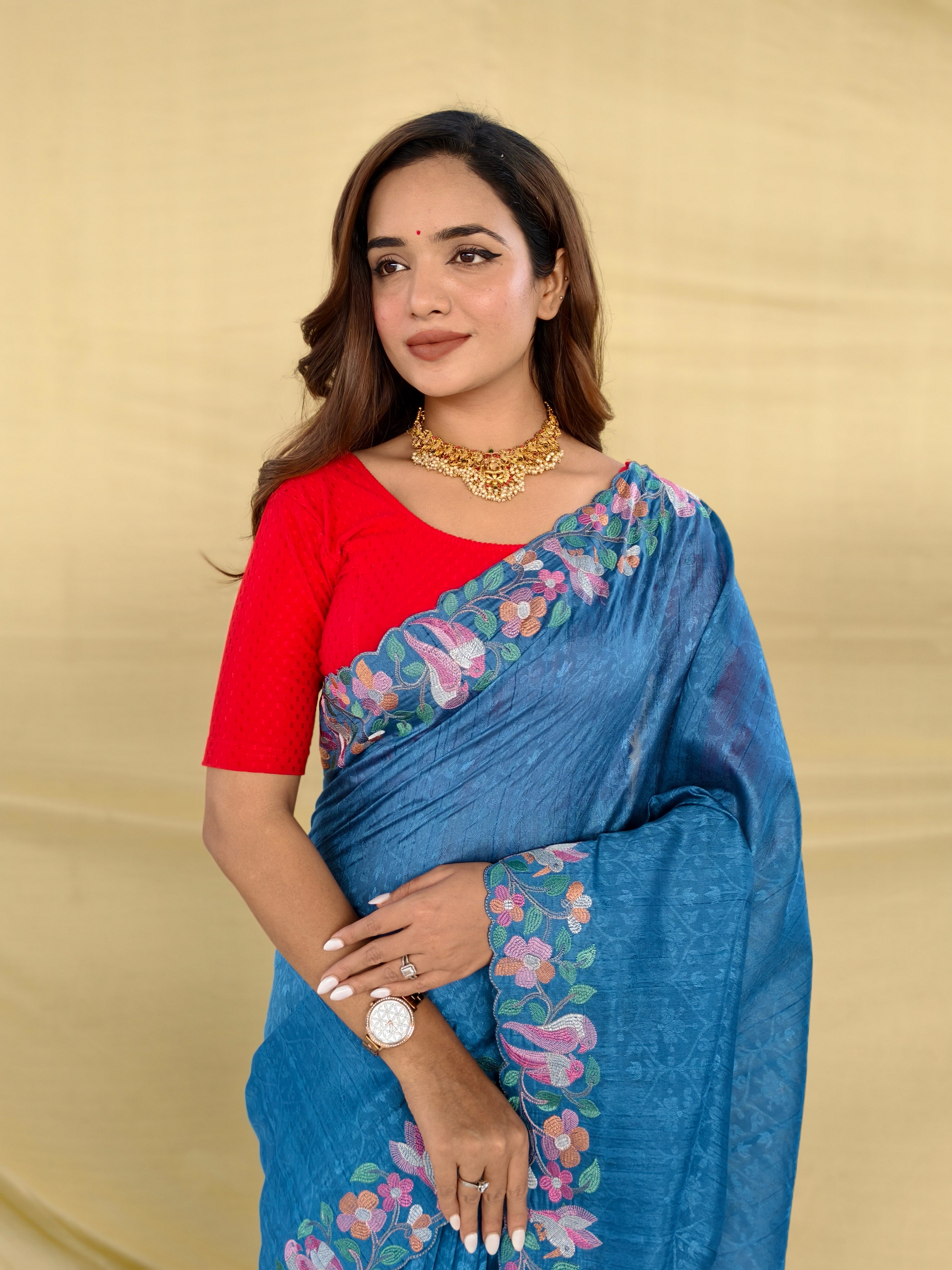 Aethiz Premium Saree